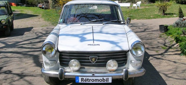 Peugeot 404