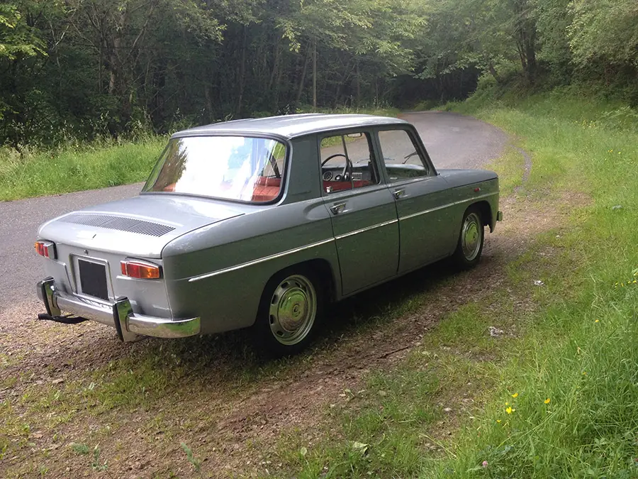 Renault 8