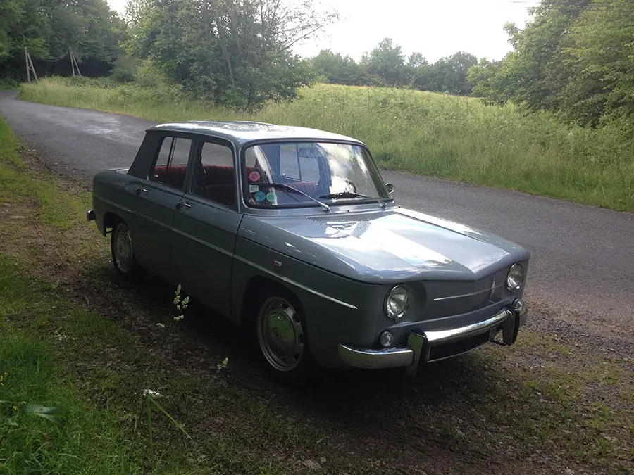 Renault 8