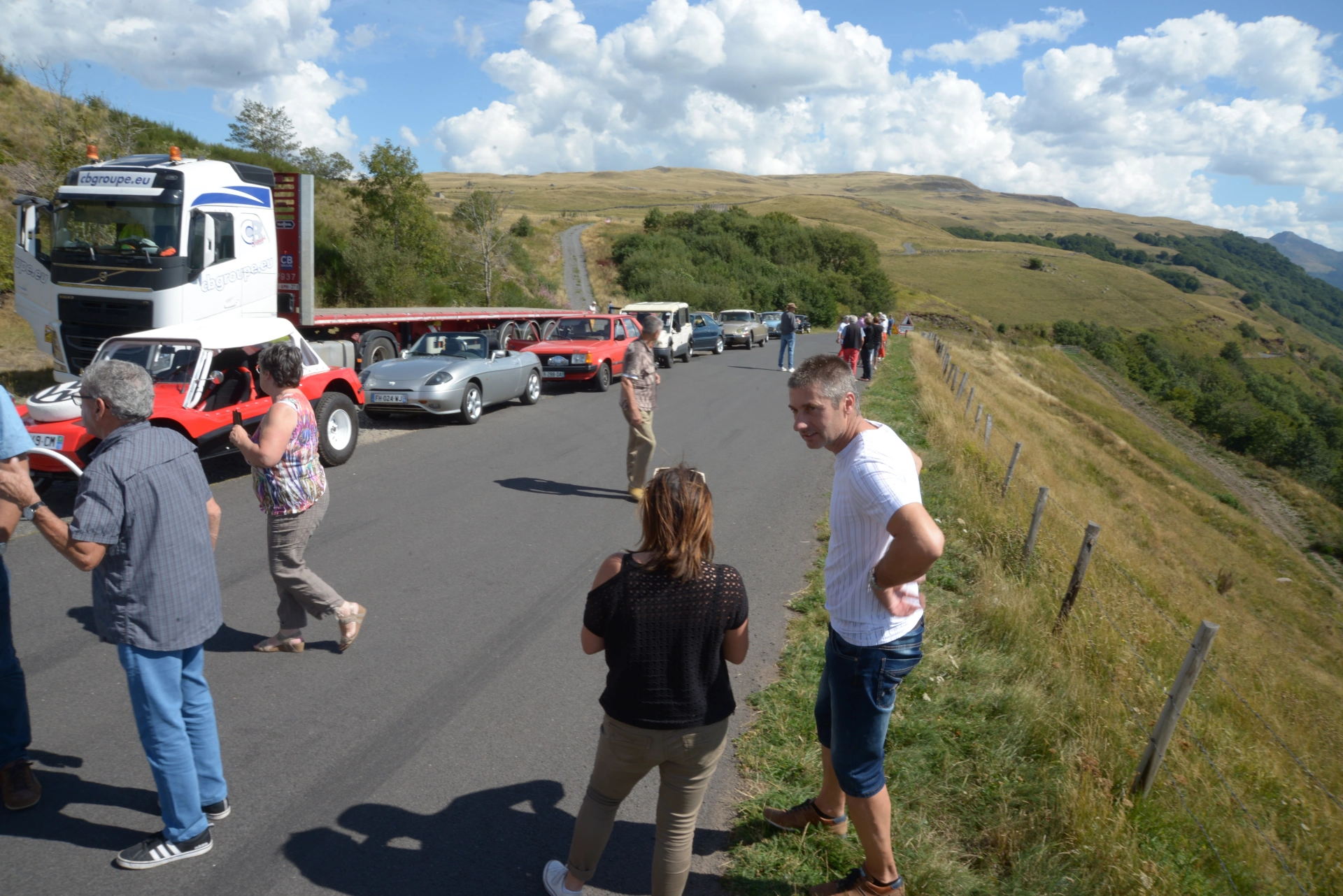 Cantal Pause col d'Aulac file indienne
